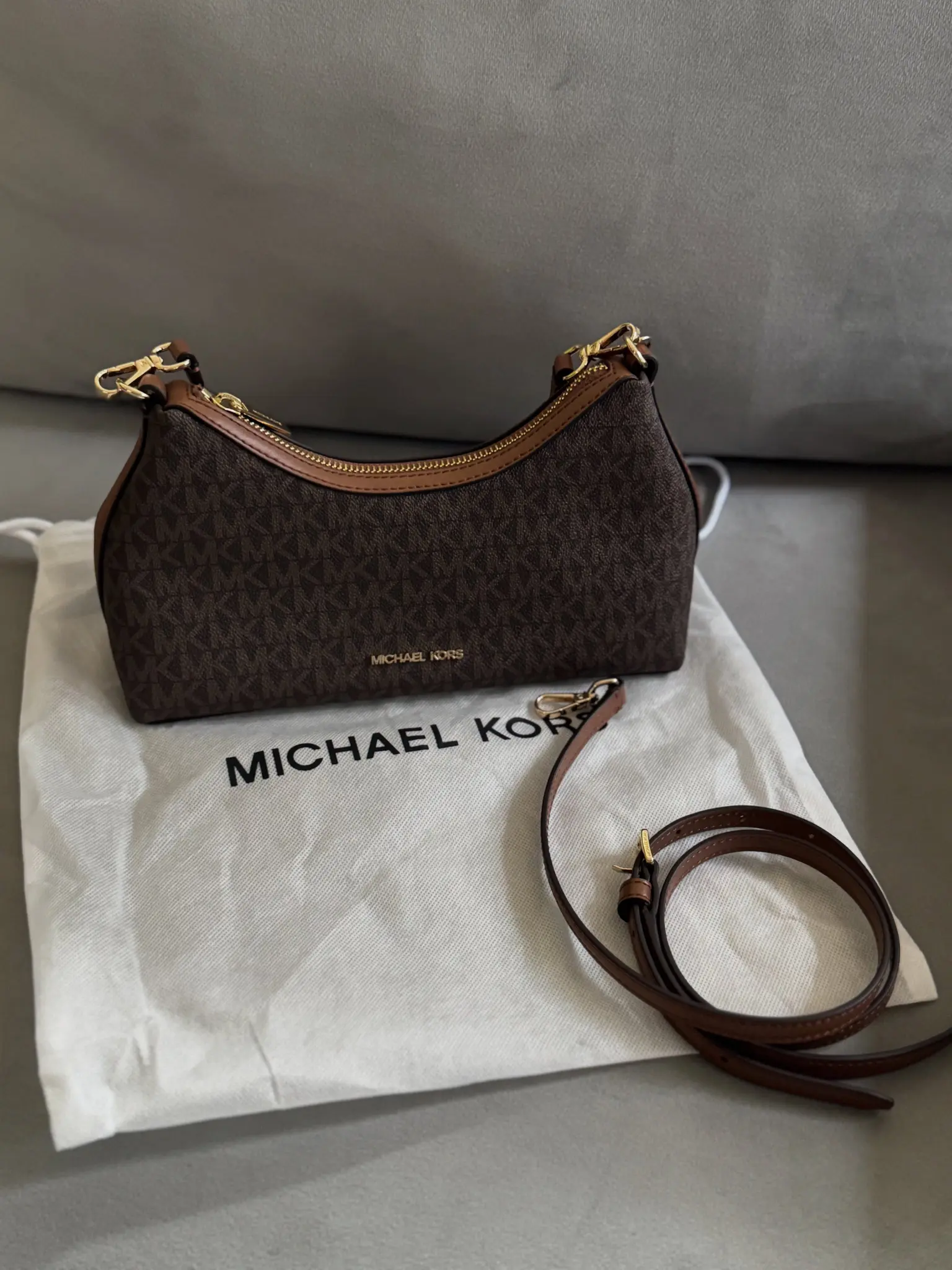 Black Michael Kors logo-print shoulder bag with brown trim